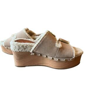 Jessica Simpson Cyriss Sandals 8.5? Tan Cream Faux Wood Platform Furry Sherpa